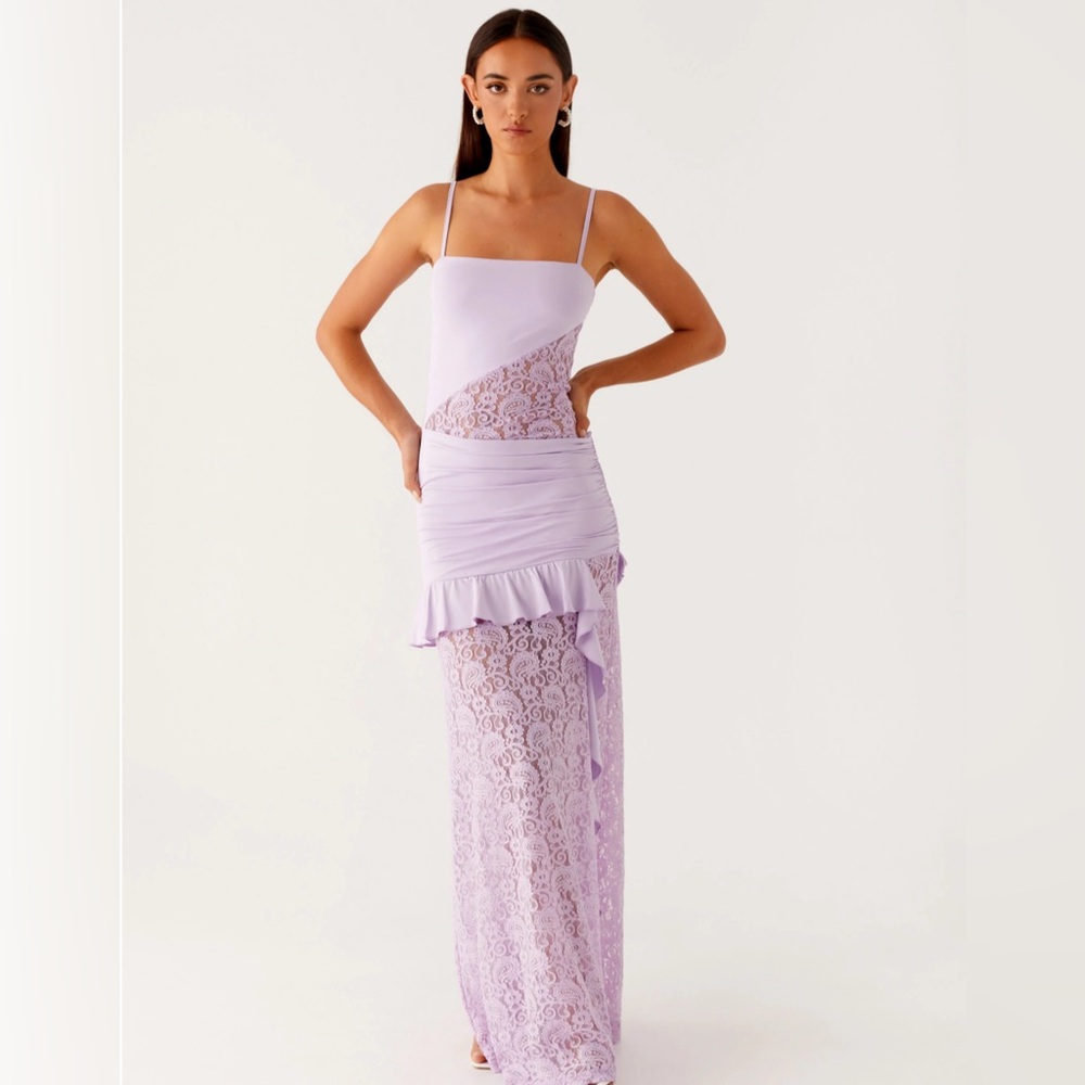 Elegant Lavender Lace Dress
